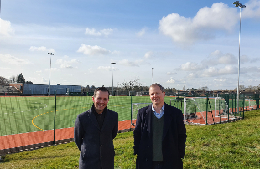 Neil O'Brien MP - Robert Smyth Academy hockey